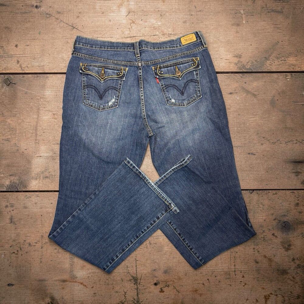 Women’s VTG Levi’s 515 Bootcut Blue Denim Jeans Regular Fit Mid Rise Embellished